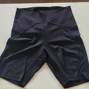Lululemon black shorts size 8
